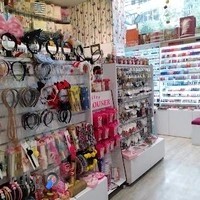 مغازه لاک و بدلیجات ناناها