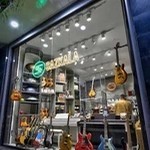 فروشگاه آلات موسیقی سازکالا‌