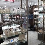 فروشگاه مرکزی لایف اسمایل