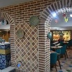 رستوران باغ لاله