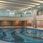 استخر هتل پارسیان