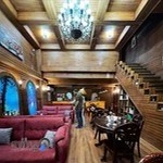 کافی شاپ پاییز