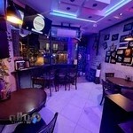 کافه دوستان