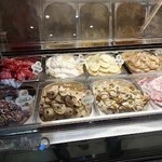 کیک و بستنی بوته