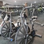 باشگاه بدنسازی اوژَن