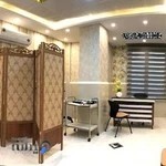 دکتر دنیا خسروی