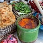 دیزی سرا و صبحانه دوستان
