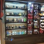 فروشگاه عطر،ادکلن و لوازم آرایشی آرا