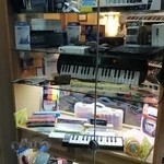 گالری لوازم موسیقی