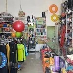 رحمانیه۲۴/۲۶مجتمع شاهنامه فروشگاه لوازم ورزشی سورنا