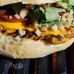 ساندویچ برگر طلا
