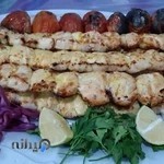 رستوران سه کاج