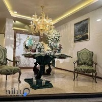 مبل قشنگ دانشور