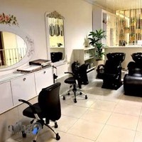 سالن زیبایی هاله