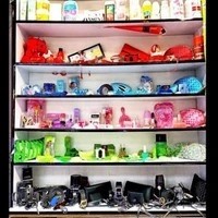 لوازم آرایشی و بهداشتی و زیورالات ملکه