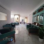 مرکز تخصصی پاکسازی و فیشیال پوست