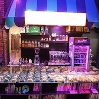 کافه کتاب کاژه