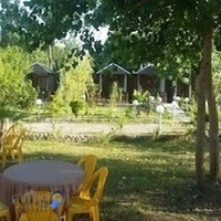 باغ و سفره خانه زرین