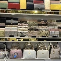 گالری چرم آرا