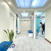 کلینیک زیبایی دکتر آرمان جوان روزگار