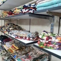 شال و روسری نازلی