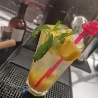 کافی شاپ عقیق