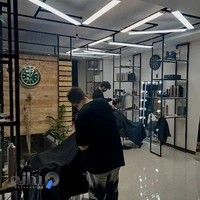 آکادمی آموزشی زیبایی درمانی مهران مون