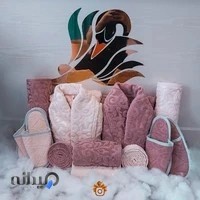 حوله و چمدان پرقو