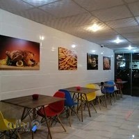 فست فود آویشن