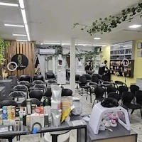 آموزشگاه آرایشگری صالح