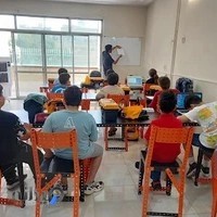 آموزشگاه تخصصی رباتیک مسیریاب