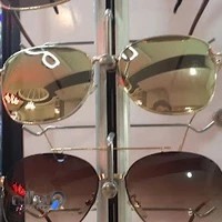 عینک چشم آبی