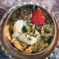 مجموعه پذیرایی زنده‌رود