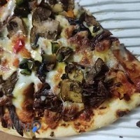 اکبر پیتزا (شبکه سابق)