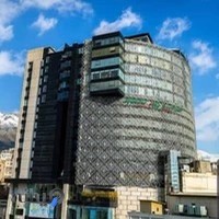 دکترنگین حدادی جراح و متخصص زنان و زایمان و جراحی زیبایی زنان(لابیاپلاستی)