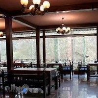رستوران باغچه رودک