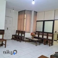 دکتر فروزنده فارغ پور