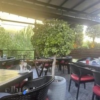 رستوران باغ وزرا