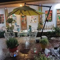 رستوران عمارت حاجیه بنی