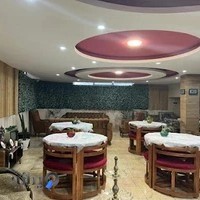 رستوران بیرون بر مادر