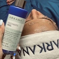 مركز تخصصي پوست و مو نغمه ايزدپناه skincare