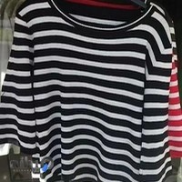 فروشگاه پوشاک و لوازم ورزشی