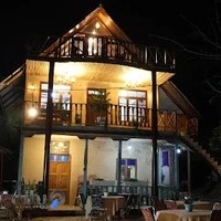 مجموعه گردشگری ماه تی تی