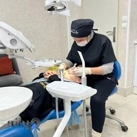 کلینیک دندانپزشکی دکتر حیاتی