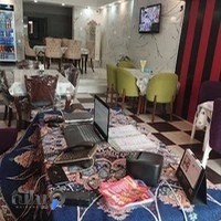 رستوران و بیرون بر قزل