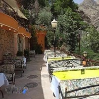 رستوران باغ بهشت