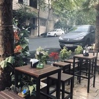 کافه وی وی یِن