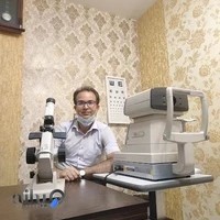 اپتومتریست هادی باغبان