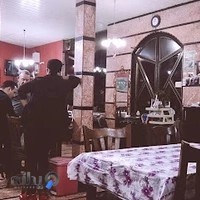 رستوران ترنگ طلایی