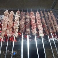 کبابی دوستان